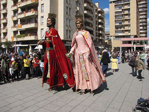 Enlla&ccedil;ats per la Llengua. La cercavila