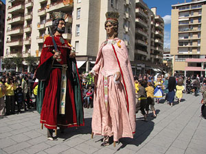 Enlla&ccedil;ats per la Llengua. La cercavila