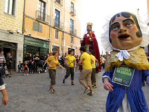 Enlla&ccedil;ats per la Llengua. La cercavila
