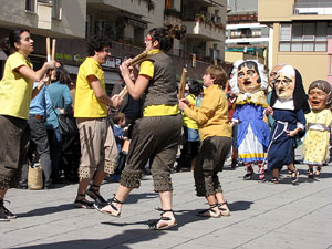 Enlla&ccedil;ats per la Llengua. La cercavila