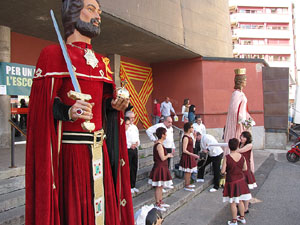 Enlla&ccedil;ats per la Llengua. El Mercat del Lle&oacute;
