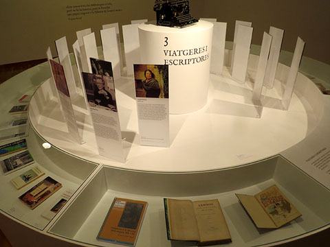 Sala de l'exposici&oacute; dedicada a les viatgeres escriptores