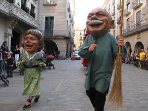 Cercavila a c&agrave;rrec del grup Fal&middot;lera Gironina