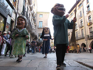 Cercavila a c&agrave;rrec del grup Fal&middot;lera Gironina