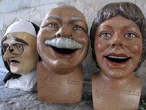 Cercavila a c&agrave;rrec del grup Fal&middot;lera Gironina