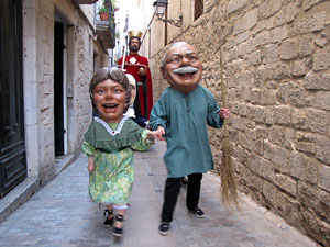 Cercavila a c&agrave;rrec del grup Fal&middot;lera Gironina