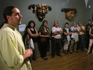 Far&agrave;ndula. 500 anys d'imatgeria festiva de Girona. Visita guiada