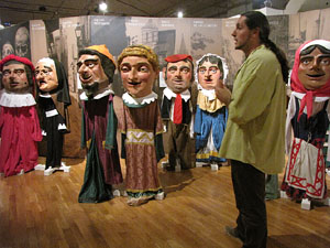 Far&agrave;ndula. 500 anys d'imatgeria festiva de Girona. Visita guiada