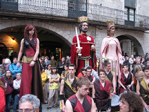 Homenatge als germans Roca del Celler de Can Roca. Activitats a la plaça del Vi