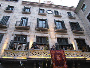 Homenatge als germans Roca del Celler de Can Roca. Activitats a la plaça del Vi