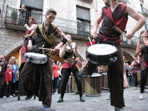 Homenatge als germans Roca del Celler de Can Roca. Activitats a la plaça del Vi