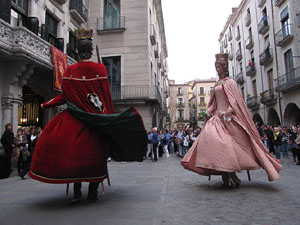 Homenatge als germans Roca del Celler de Can Roca. Activitats a la plaça del Vi