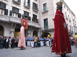 Homenatge als germans Roca del Celler de Can Roca. Activitats a la plaça del Vi