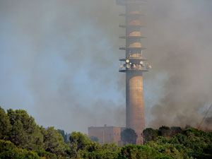 Incendi forestal darrere Les Pedreres