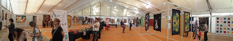 Panor&agrave;mica de l'&agrave;rea d'exposici&oacute; de treballs del Sal&oacute; Interquilt