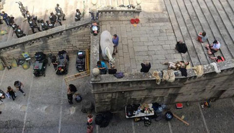 Rodatge a les escales de la Catedral amb exèrcits de Tyrell i Sparrows