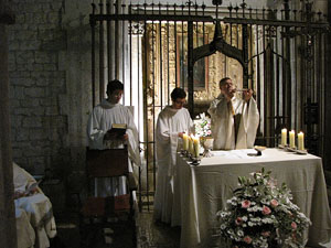 Festa de la Mare de D&eacute;u de Gr&agrave;cia i de Bell-ull als claustres de la Catedral de Girona