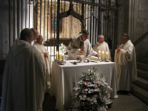 Festa de la Mare de D&eacute;u de Gr&agrave;cia i de Bell-ull als claustres de la Catedral de Girona