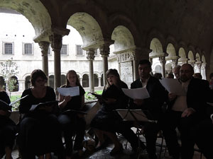 Festa de la Mare de D&eacute;u de Gr&agrave;cia i de Bell-ull als claustres de la Catedral de Girona