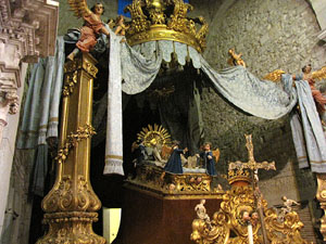 Festa de la Mare de Déu de Gràcia i de Bell-ull als claustres de la Catedral de Girona