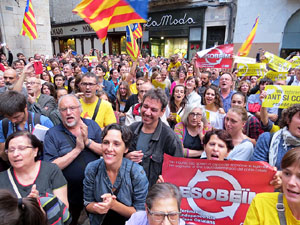 Concentraci&oacute; pel 9N a la pla&ccedil;a del Vi