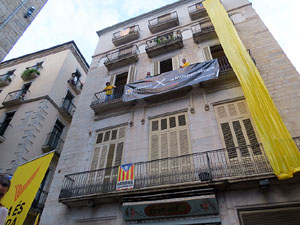 Concentraci&oacute; pel 9N a la pla&ccedil;a del Vi