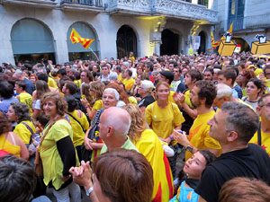 Concentraci&oacute; pel 9N a la pla&ccedil;a del Vi