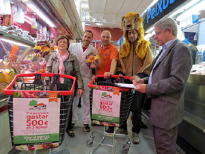 Mercat del Lle&oacute;. Lliurament del premi T'atreveixes a gastar 500 euros en tres hores?