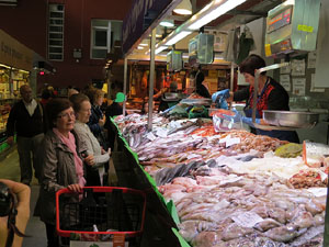 Mercat del Lle&oacute;. Lliurament del premi T'atreveixes a gastar 500 euros en tres hores?