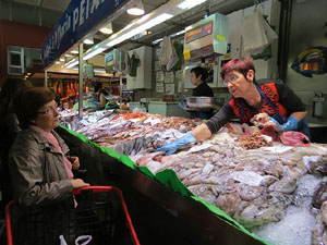 Mercat del Lle&oacute;. Lliurament del premi T'atreveixes a gastar 500 euros en tres hores?