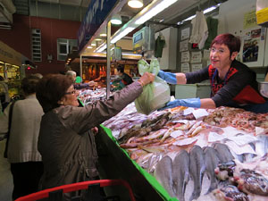 Mercat del Lle&oacute;. Lliurament del premi T'atreveixes a gastar 500 euros en tres hores?