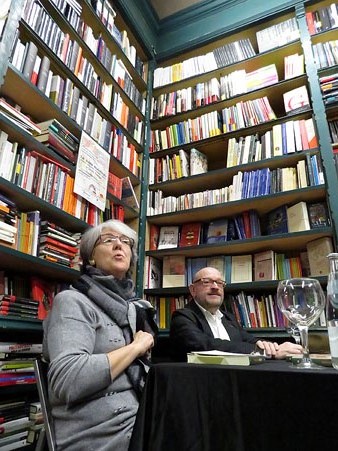 Maria Mercè Roca i Jaume Fàbrega durant la presentació