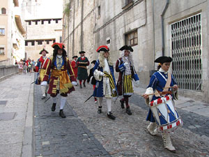 Desfilada a la pla&ccedil;a del Vi