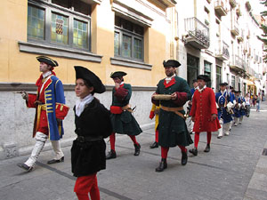 Desfilada a la pla&ccedil;a del Vi