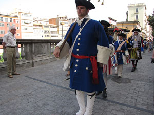 Desfilada a la pla&ccedil;a del Vi