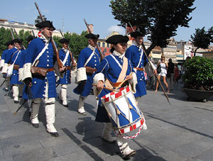 Desfilada a la pla&ccedil;a del Vi