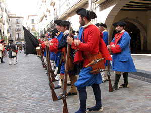Desfilada a la pla&ccedil;a del Vi