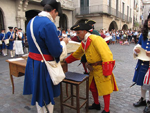 Clavetejat de la bandera a la plaça del Vi