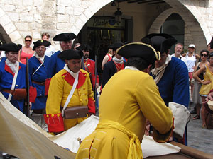 Clavetejat de la bandera a la plaça del Vi