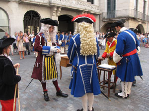 Clavetejat de la bandera a la plaça del Vi