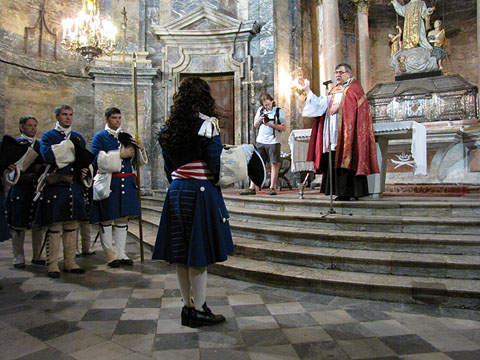 La benedicci&oacute; de la bandera de la capella de Sant Narc&iacute;s