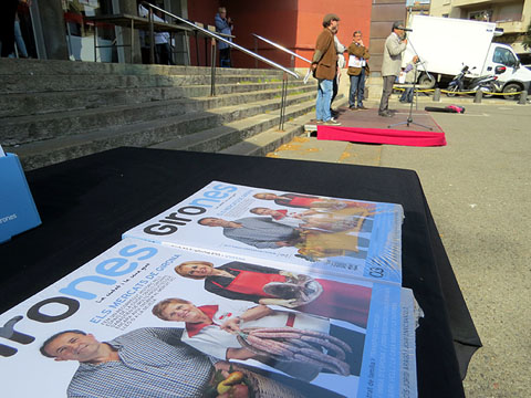 Un moment de la presentaci&oacute; del monogr&agrave;fic de la revista