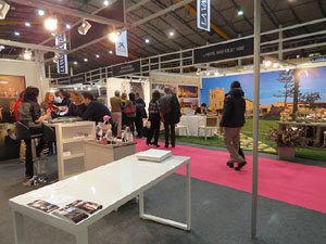 Sal&oacute; Tot Nuvis 2014