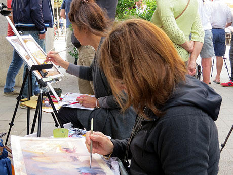 Trobada d'aquarel·listes a la plaça Independència