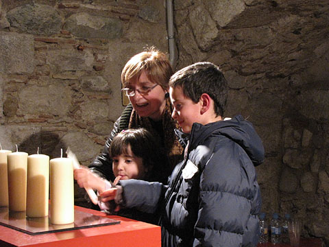 Dia de la Memòria de l'Holocaust - Assaig de l'encesa de les espelmes