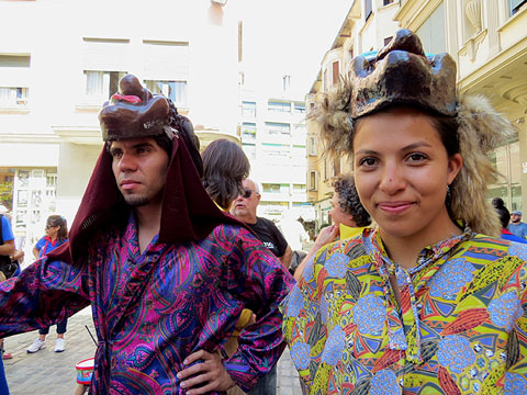 Participants de Costa Rica, preparats per la cercavila