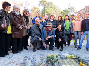 Instal·lació de setze llambordes Stolpersteine per recordar els gironins deportats als camps de concentraci&oacut