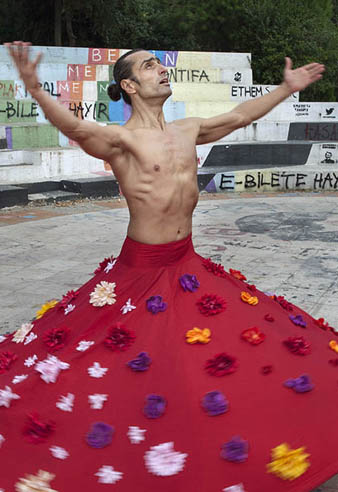 Ziya Azazi. Ballar&iacute;