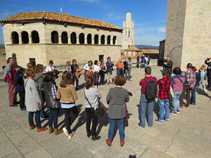 Festival MOT. La Girona de Miquel Fa&ntilde;anas. Ruta liter&agrave;ria a trav&eacute;s de les seves obres ambientades a Girona