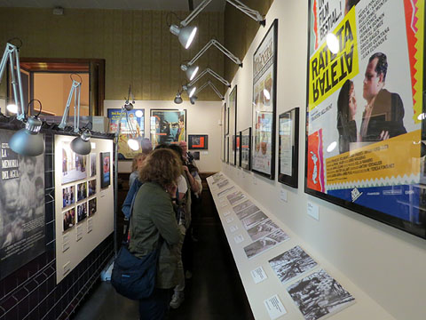 Un moment de la inauguraci&oacute; a la Casa Pastors